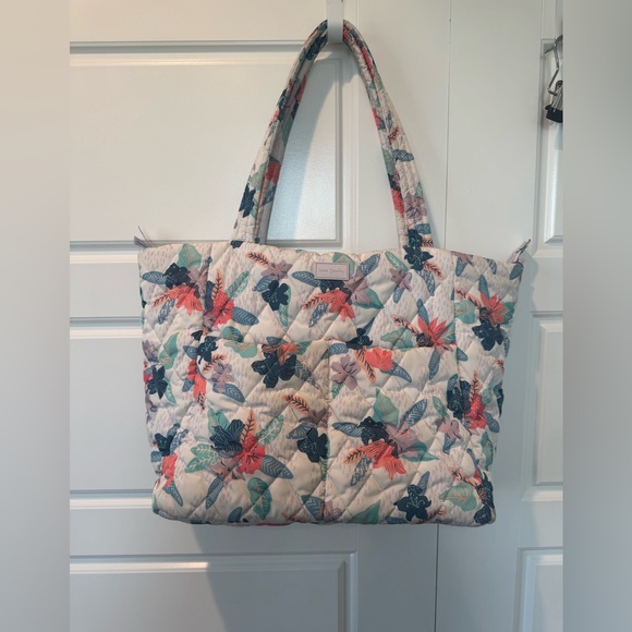 Vera Bradley Tropical Floral Ultralight Quilted Bag Pastel Purple Pink Blue - Picture 1 of 13